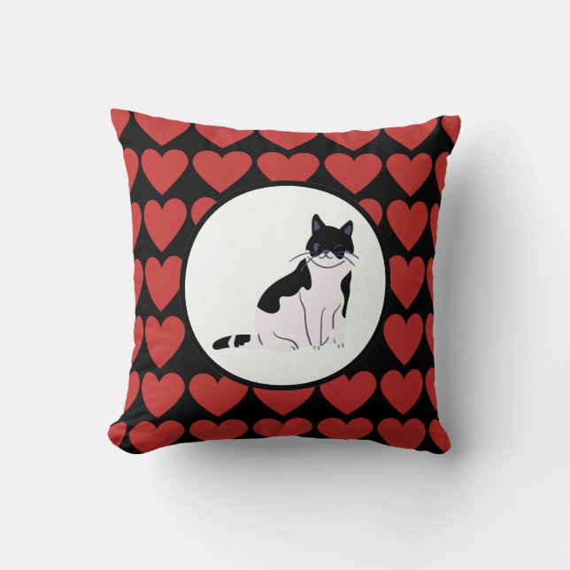 Coussin Reine des coeurs rouges chat noir blanc chaton voi (Recto)