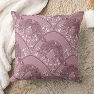 Coussin Renard Art Nouveau damassé motif de forêt rose