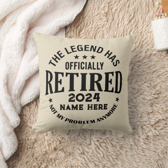 Coussin Retraite personnalisée La légende a pris sa retrai (Couverture)