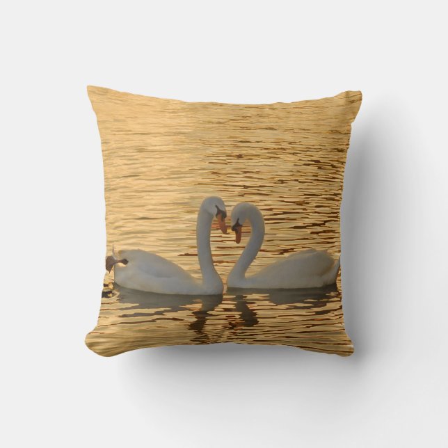 Coussin Réunion de couples de cygne à la photographie de (Recto)
