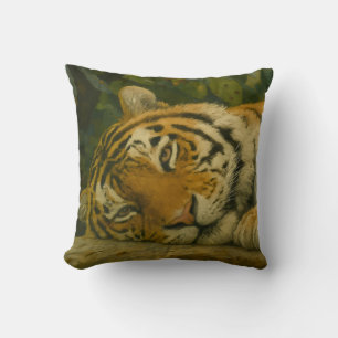 Coussin Reverie forestière - Tigre de repos dans la lumièr