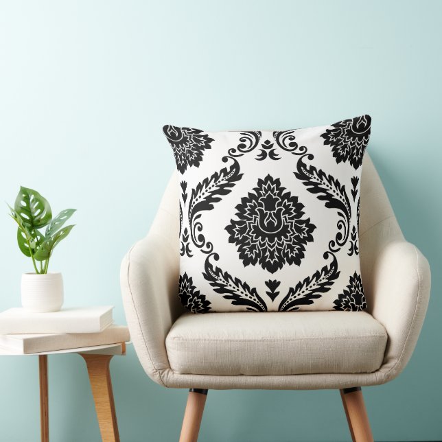Coussin Rococo Damask Lg Pattern Black on White (Chaise)