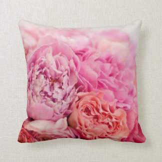 Coussin rose de pivoine