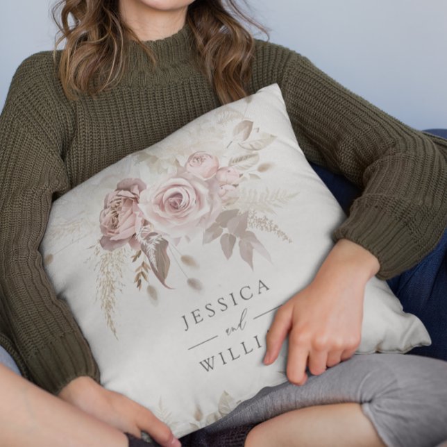 Coussin Rose Poussiéreux & Fleurs de Mariage ou d'annivers (Créateur téléchargé)