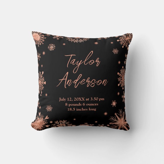 Coussin Rose Snowflakes Gold sur Black Birth Stats (Recto)