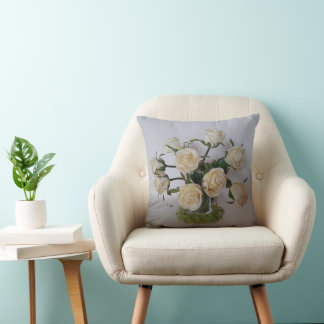 COUSSIN ROSES BLANCHES DANS UN VASE VERT