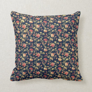 Coussin Roses vintages sur un carreau bleu de champ