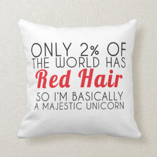 Coussin rouge de licorne de cheveux