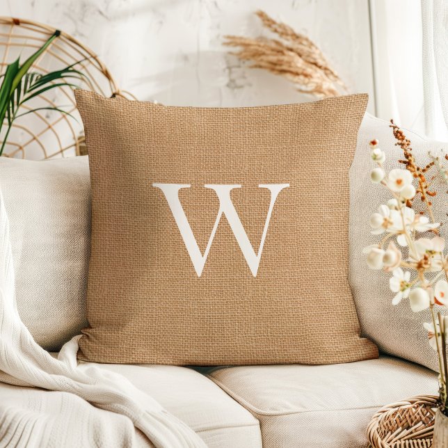 Coussin Rustique Faux Jute Burlap Monogramme (Créateur téléchargé)