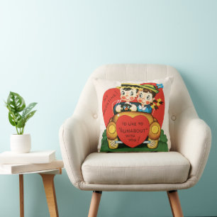 Coussin Saint-Valentin rétro, garçon et fille vintage dans