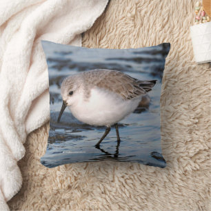 Coussin Sanderling mignon au Winter Beach