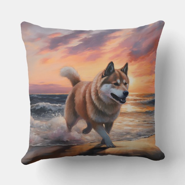Coussin Sandy Paws Akita Chien sur le coucher du soleil de (Verso)