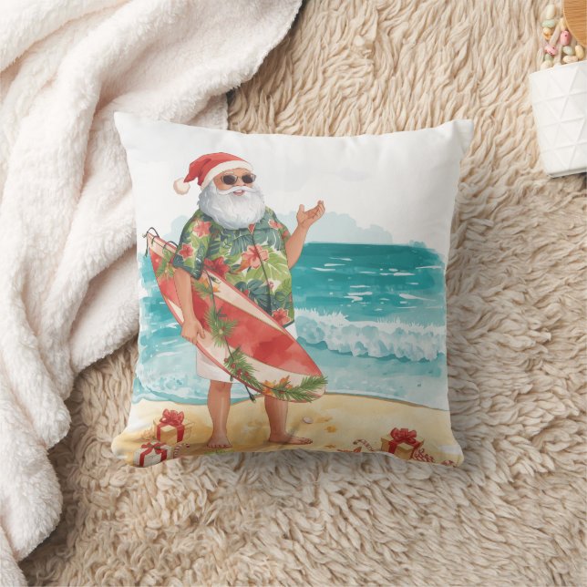 Coussin Santa Claus Christmas in July at the beach surfer (Couverture)