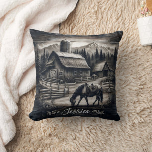 Coussin Scène de ferme rustique à Dusk avec Cheval de pâtu