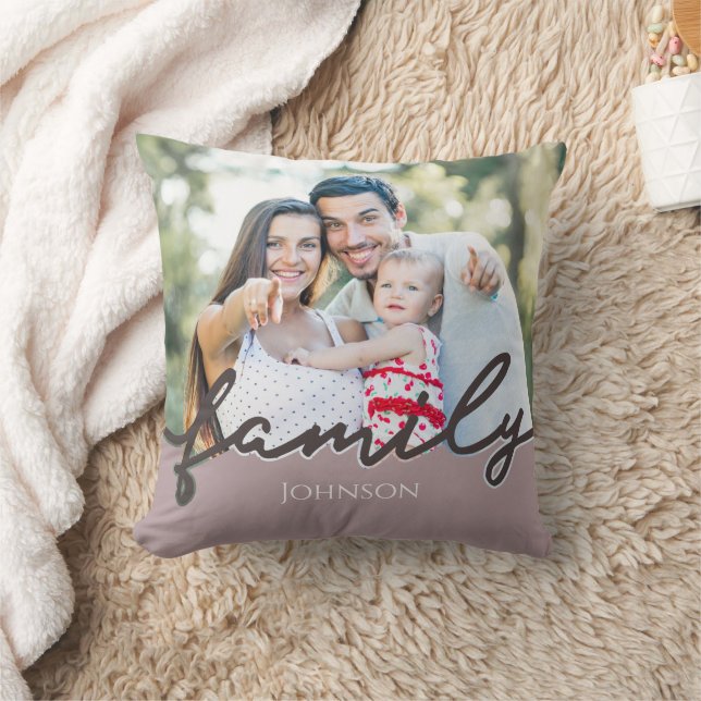 Coussin Script photo de famille moderne Keepsaké tendance (Couverture)