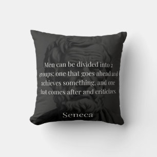 Coussin Seneca's Division : Les Doers et les Critiques