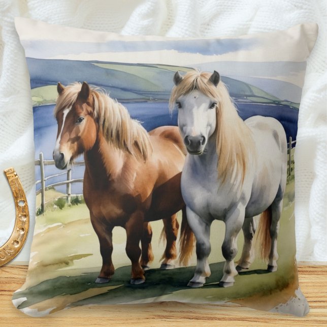 Coussin Shetland Ponies Animaux Nature Aquarelle équine (A throw pillow with illustration of two Shetland ponies in a field in a watercolor style)