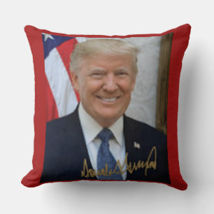COUSSIN SIGNÉ PAR LE PRÉSIDENT TRUMP /N'ARRIVEZ PAS SUR L'