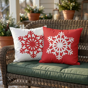 Coussin Simple cristal de neige saisonnier sur fond rouge