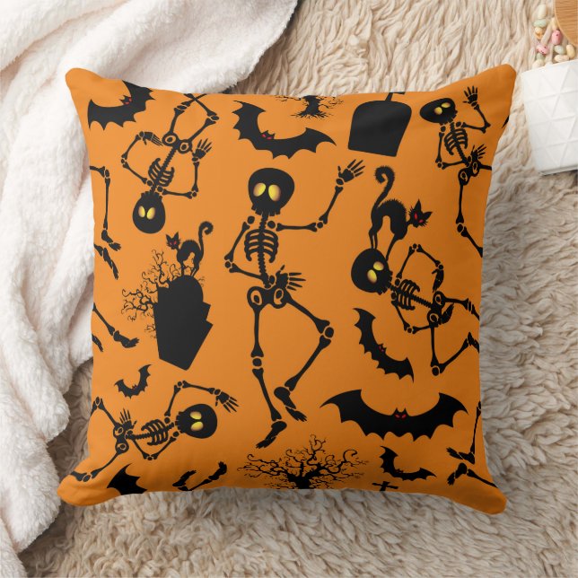 Coussin Skeletons d'Halloween Macabre Dance (Couverture)