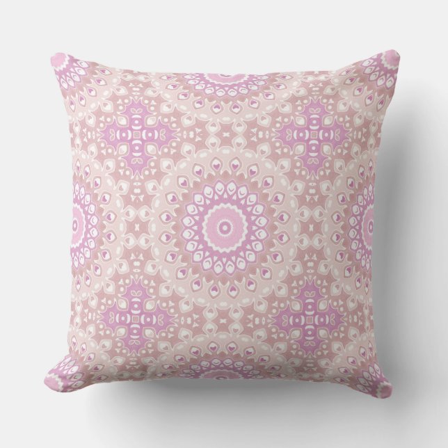 Coussin Soft Pink Mandala with Heart and Petal Motifs (Recto)