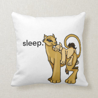 Coussin somnolent de temps avec le lion et l'petit