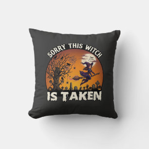 Coussin Sorcière est prise Balai Arbre Cimetière Halloween