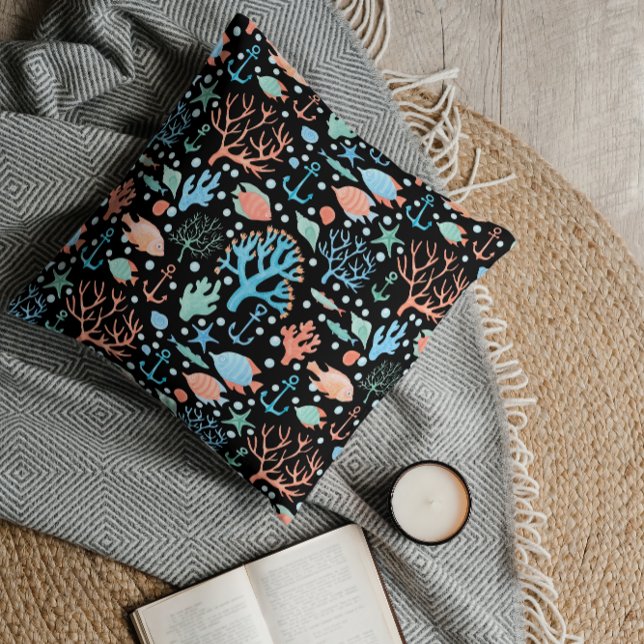 Coussin Sous l'aquarelle de la mer Motif foncé (Créateur téléchargé)