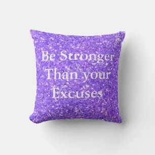 Coussin Soyez plus fort que vos excuses sequins violets