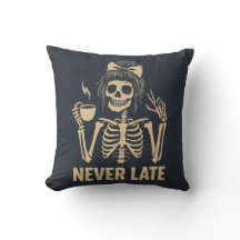 Coussin squelette jamais en retard