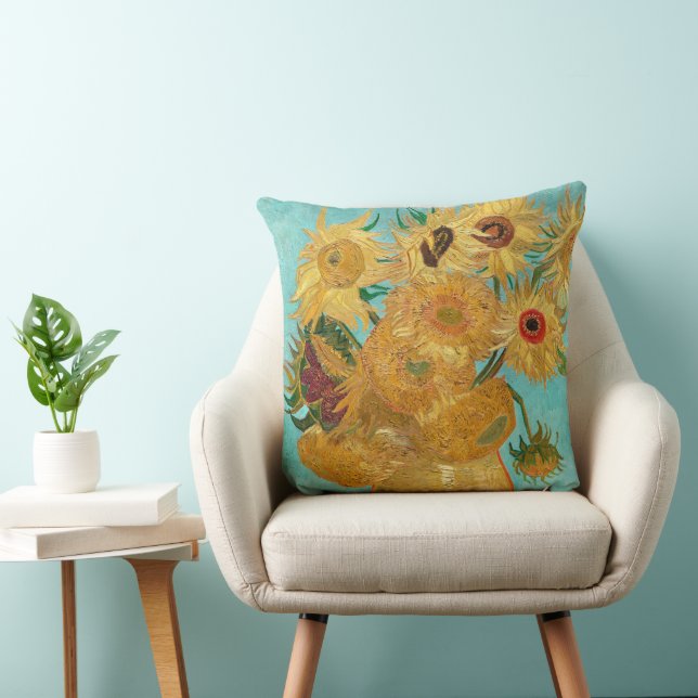 Coussin Sunflowers, Post Impressionist Still Life Painting (Chaise)