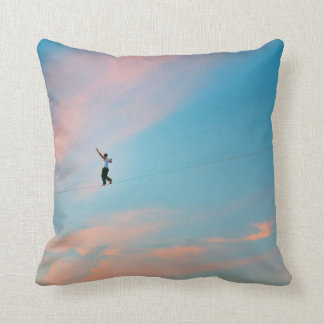 Coussin Sur Tightrope