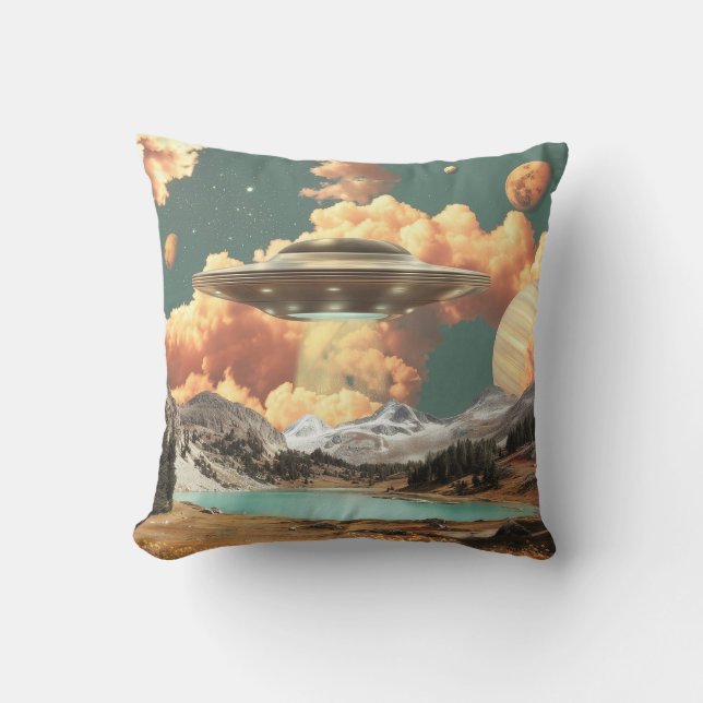 Coussin Surreal UFO Above Mountain Lake with Planets (Recto)