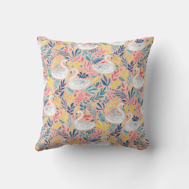 Coussin Swans doux en Whimsical sur rose pâle (Verso)