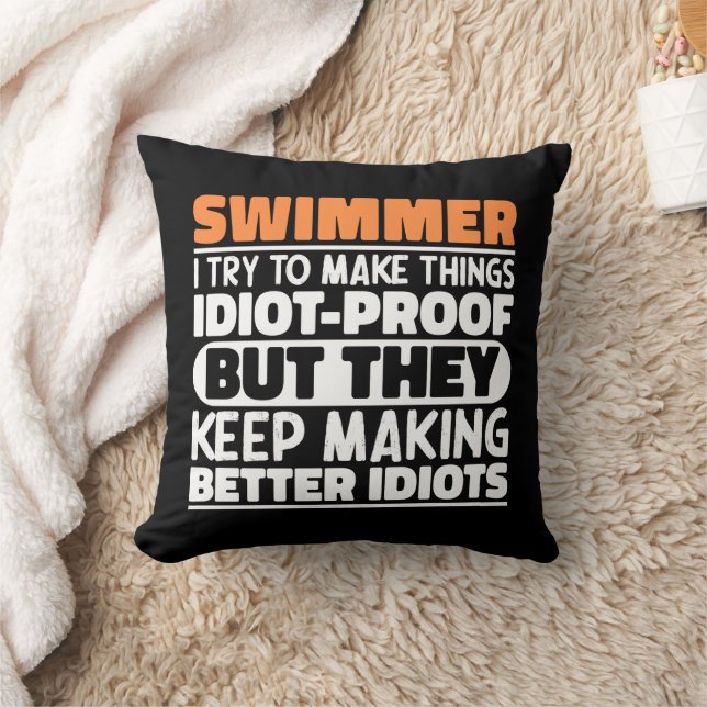 Coussin Swimmer J'Essaie De Faire Des Choses Drôle Dit Coo (Couverture)