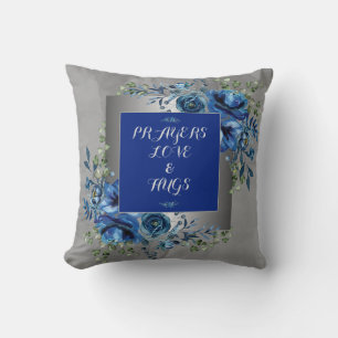 Coussin Symphonie de pétales argent et bleu