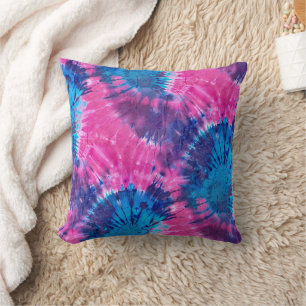 Coussin Teinture en spirale rose, bleue et violette
