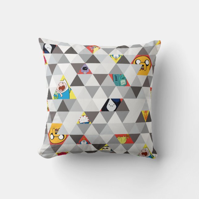 Coussin Temps d'aventure | Motif de caractères triangulair (Recto)