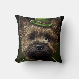 Coussin Tervueren Cairn Terrier en tenue de la Saint-Patri