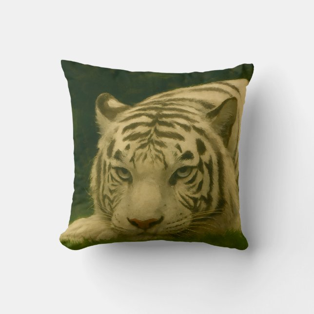 Coussin Tigre blanc reposant dans l'ombre des bois (Recto)