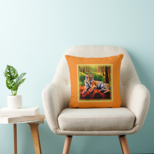 Coussin "Tigre majestueux au repos dans la nature". Comman