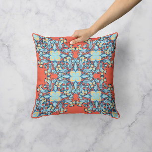 Coussin Tourbillon floral en Coral