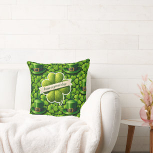 Coussin Trèfle à quatre feuilles Saint Patrick avoir un j