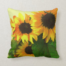 Trois tournesols jaunes colorés