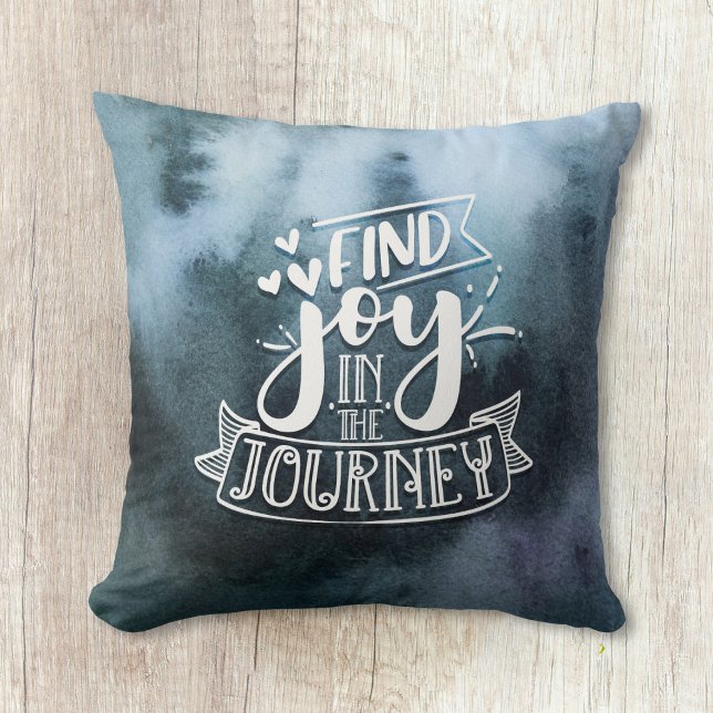 Coussin Trouvez Joie Dans Le Voyage Aquarelle Jaillir Orei (Créateur téléchargé)