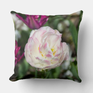 Coussin Tulipes rose vif par jour ensoleillé
