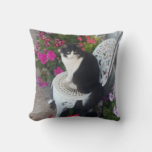 Coussin Tuxedo Cat Cute with Pretty Flowers Black Cats (Recto)