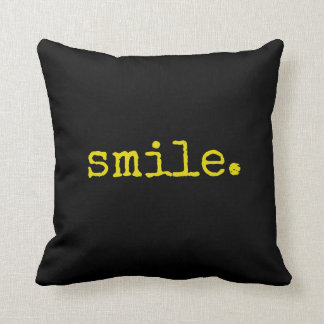 Coussin Typographie du sourire jaune noir