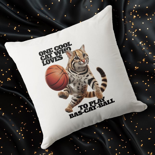 Coussin Un chat Cool qui aime jouer au Bas-chat-ball (One Cool Cat Who Loves to Play Bas-cat-Ball Cover Photo)