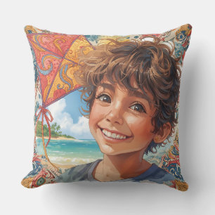 Coussin Un garçon joue avec un cerf-volant sur la plage tr